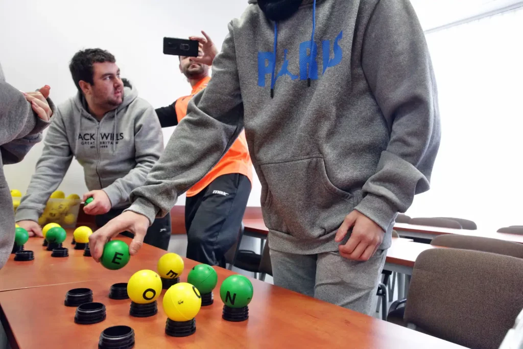 Fot. Adam Stępień - Wykorzystanie piłek EDUball w edukacji i terapii osób dorosłych z niepełnosprawnościami