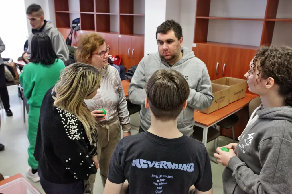 Fot. Adam Stępień - Wykorzystanie piłek EDUball w edukacji i terapii osób dorosłych z niepełnosprawnościami