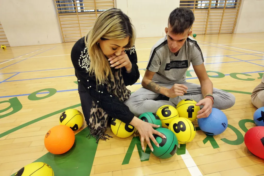 Fot. Adam Stępień - Wykorzystanie piłek EDUball w edukacji i terapii osób dorosłych z niepełnosprawnościami
