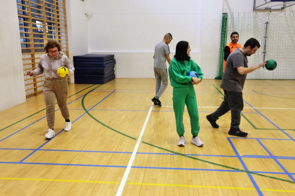 Fot. Adam Stępień - Wykorzystanie piłek EDUball w edukacji i terapii osób dorosłych z niepełnosprawnościami