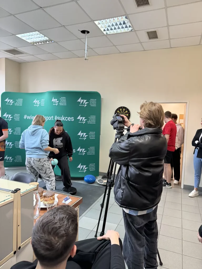 Fot. Katarzyna Pawlak - Spalamy kalorie po zjedzeniu pączka - eksperyment dla dziennikarzy