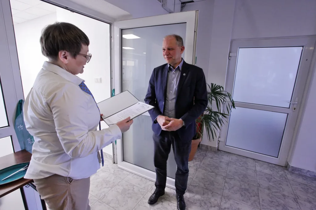 Fot. Adam Stępień - Otwarcie Sali symulacji "Podróży pacjenta z niepełnosprawnością"