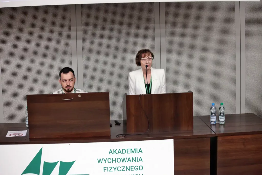VIII Ogólnopolska Konferencja dla Młodych Naukowców „Wieczór Naukowca 2025 – Wokół Człowieka”
