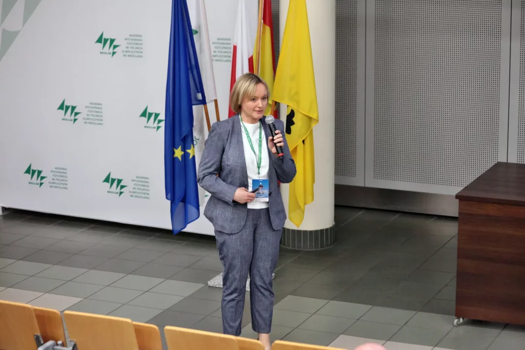 VIII Ogólnopolska Konferencja dla Młodych Naukowców „Wieczór Naukowca 2025 – Wokół Człowieka”