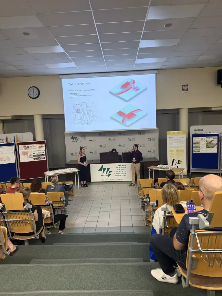 Warsztaty projektowe RE:KAMPUS AWF Wrocław