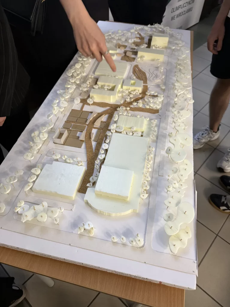 Warsztaty projektowe RE:KAMPUS AWF Wrocław