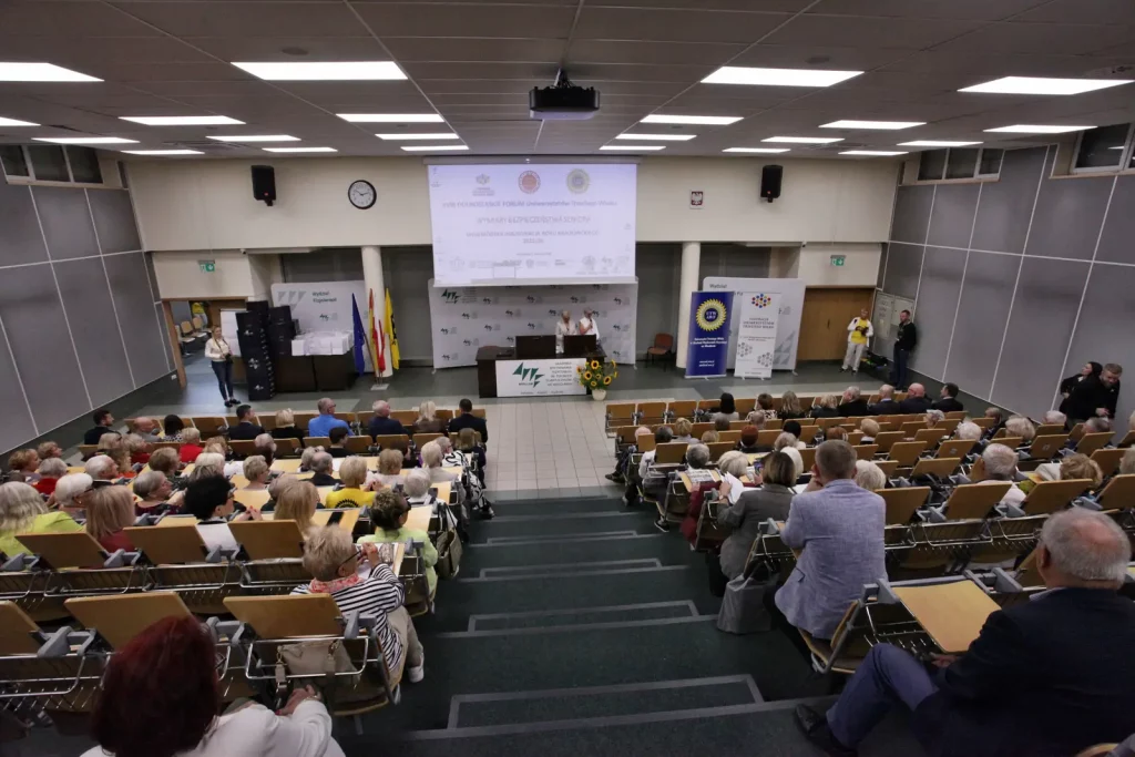 XVIII Forum UTW - 15 lat Uniwersytetu Trzeciego Wieku na AWF Wrocław