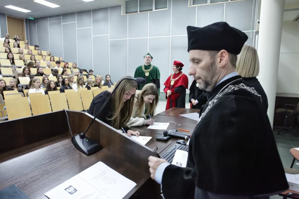 Immatrykulacje studentów I roku Wydziału Fizjoterapii, kierunków: Kosmetologia i Terapia Zajęciowa