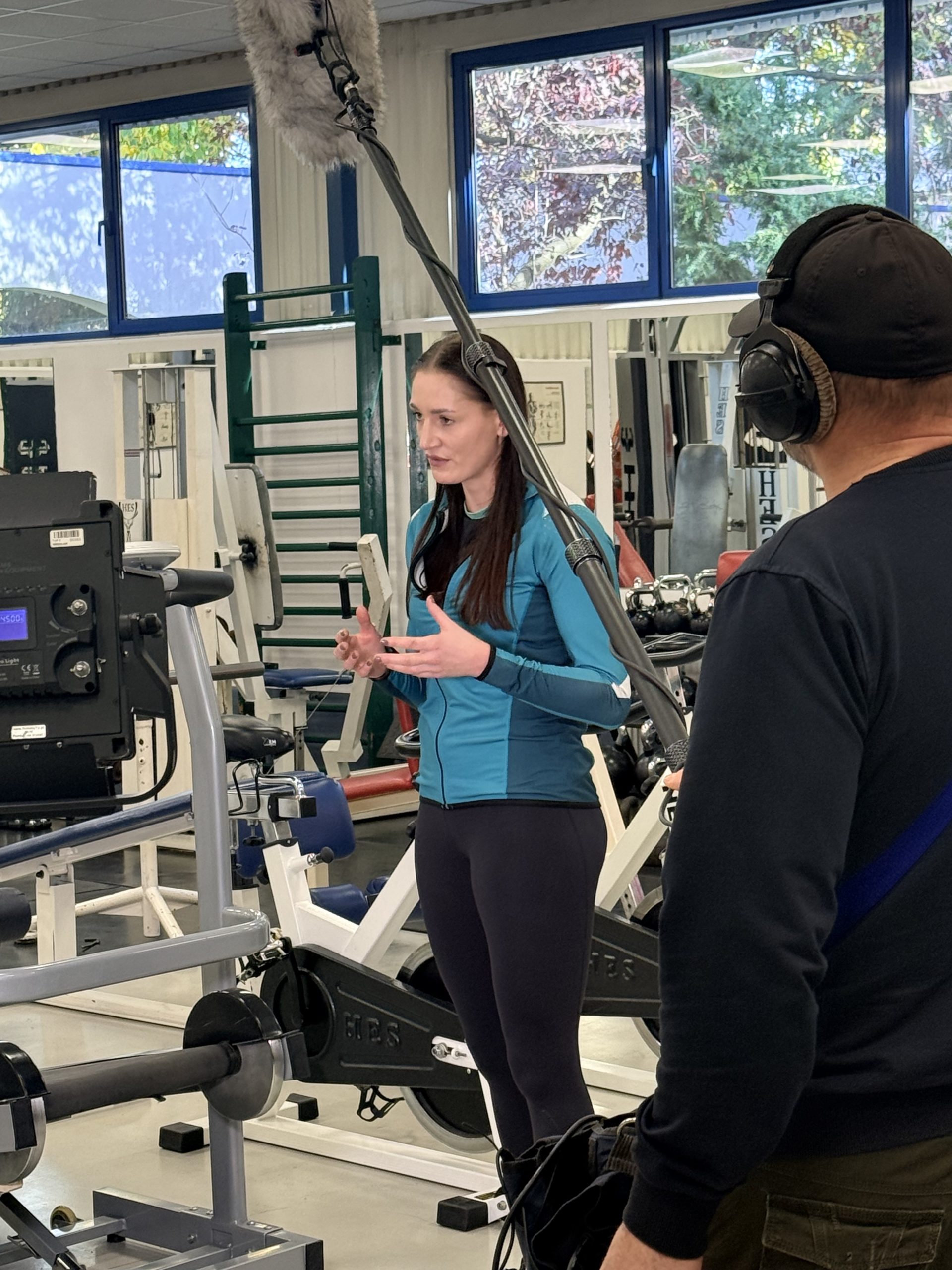 Siłownia bez ograniczeń wiekowych? Dr Róża Gumienna z AWF Wrocław radzi w TVP 3, jak ćwiczyć mądrze i bezpiecznie