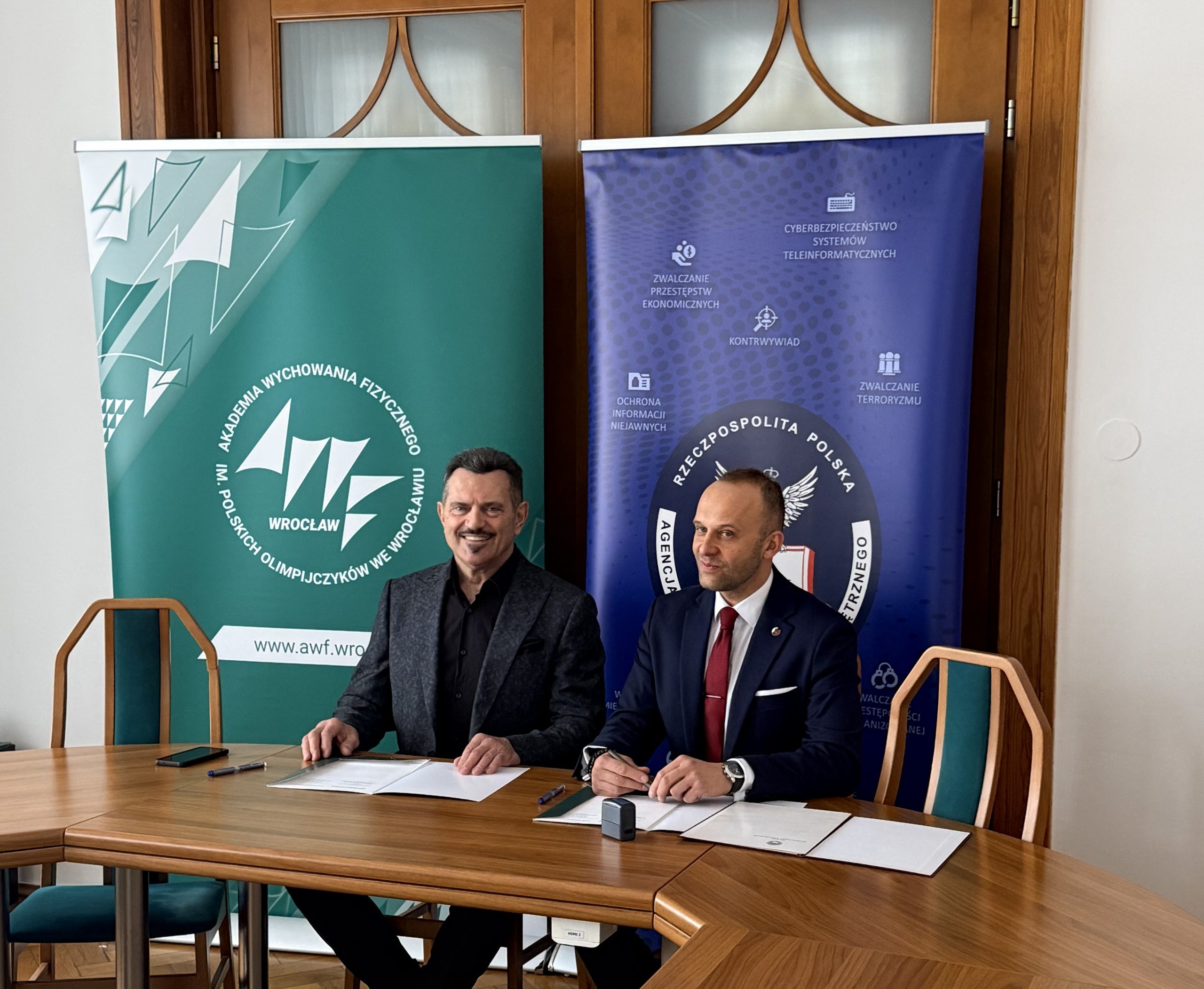 Bezpieczeństwo i edukacja idą w parze – AWF Wrocław nawiązuje współpracę z ABW