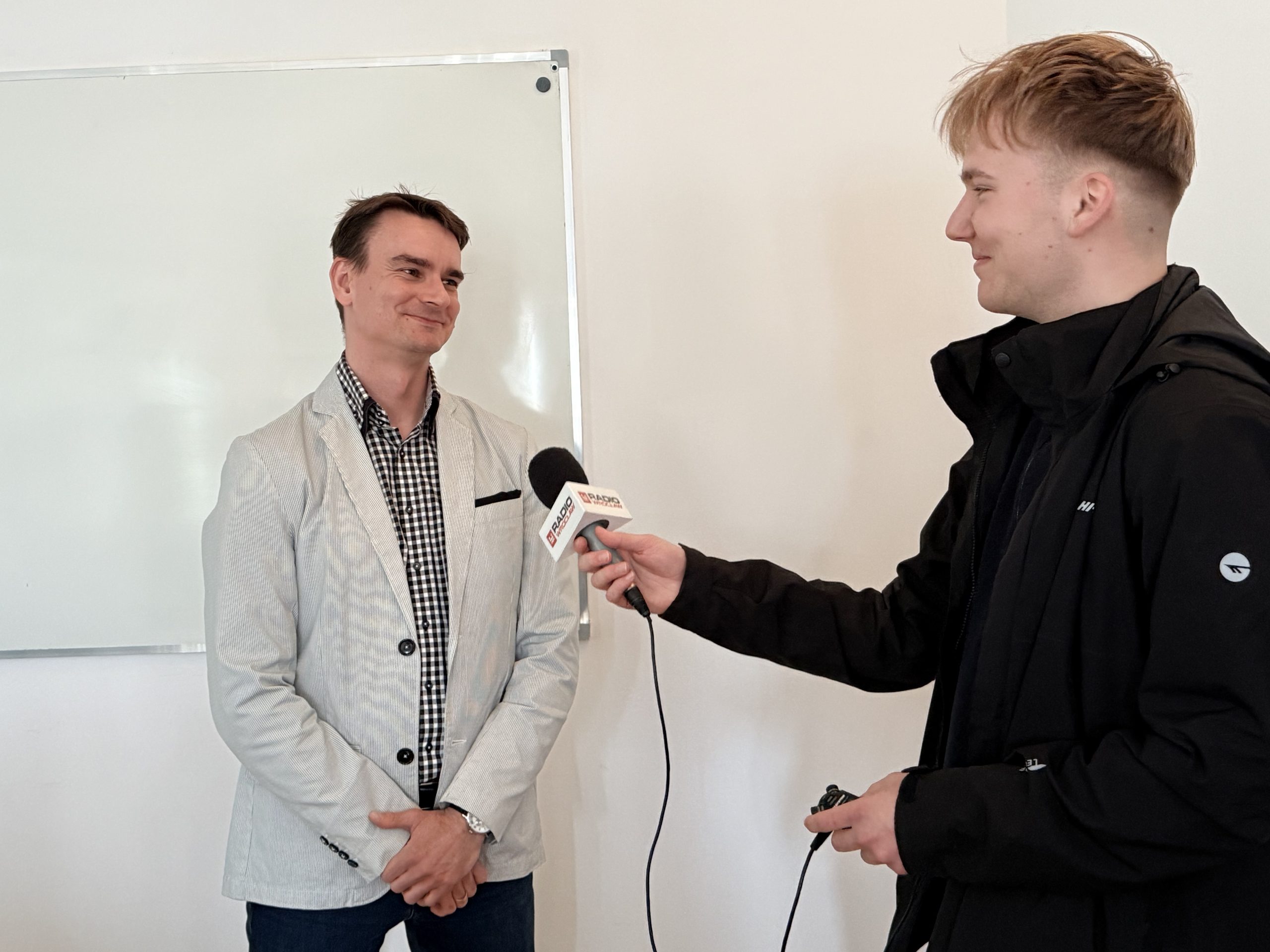 Studenci będą się uczyć od agentów służb specjalnych. Nasz wykładowca, Arkadiusz Majcherek z Kierunku Bezpieczeństwo i Porządek Publiczny opowiada o kulisach porozumienia w Radiu Wrocław